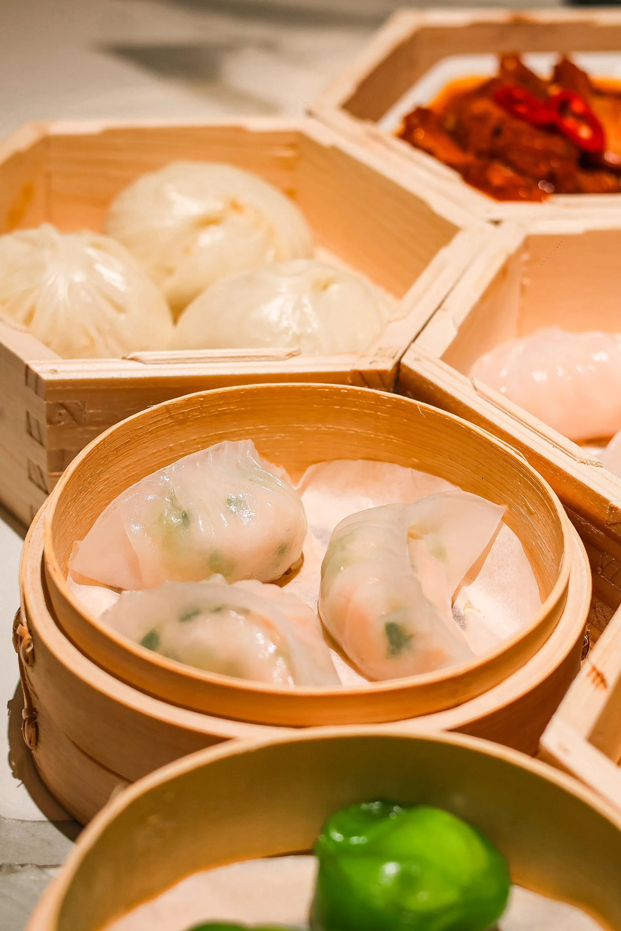 圆桌就在这里等您。